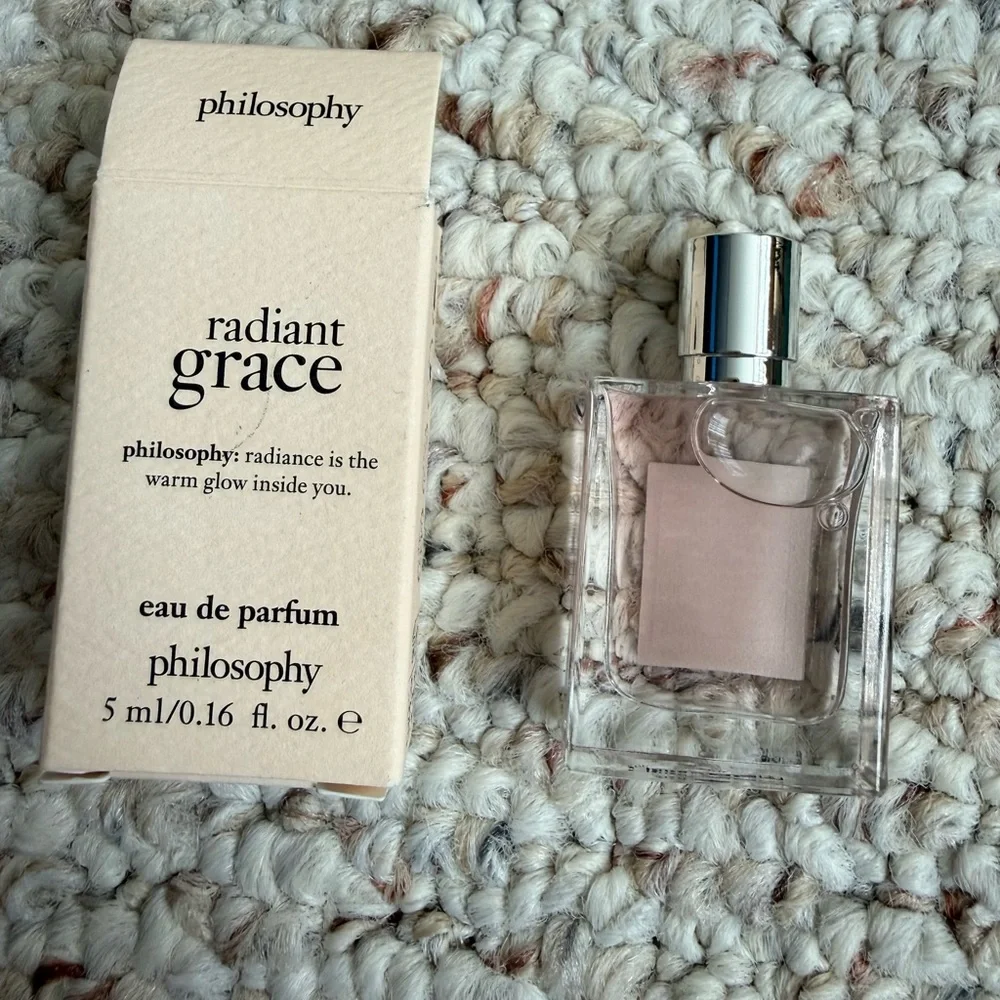 Philosophy Radiant Grace mini (NIB) perfume travel brand new - Picture 2 of 7